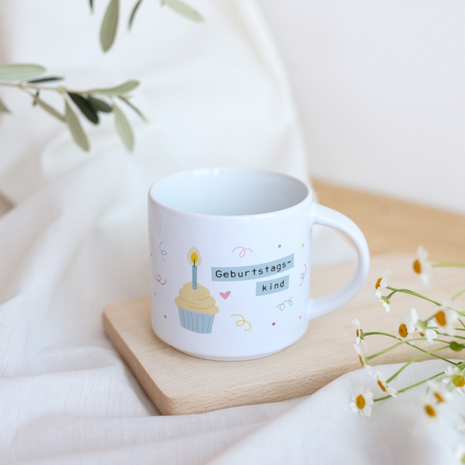Jumbo-Tasse „Geburtstagskind“ blau