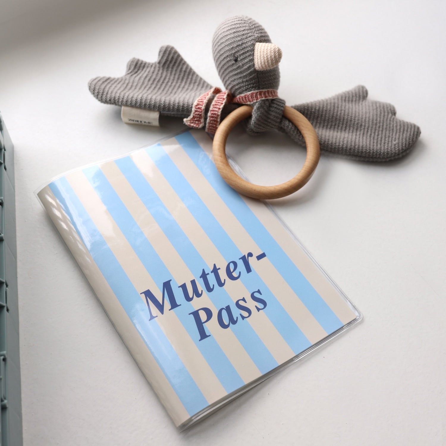 Mutterpass-Hülle „Streifen“, blau