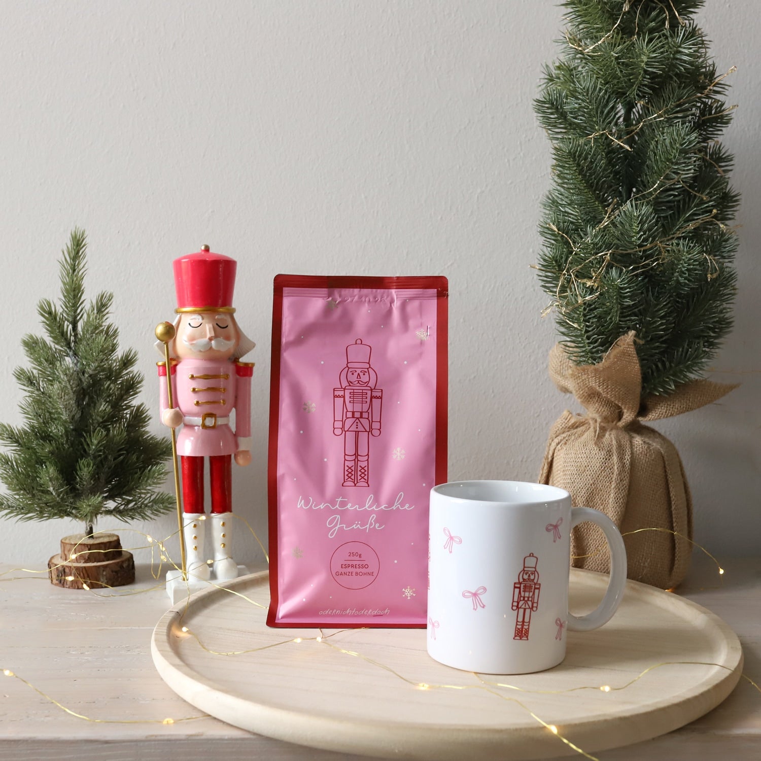 Bundle Tasse & Kaffee „Winterliche Grüße“, ganze Bohne, 250g