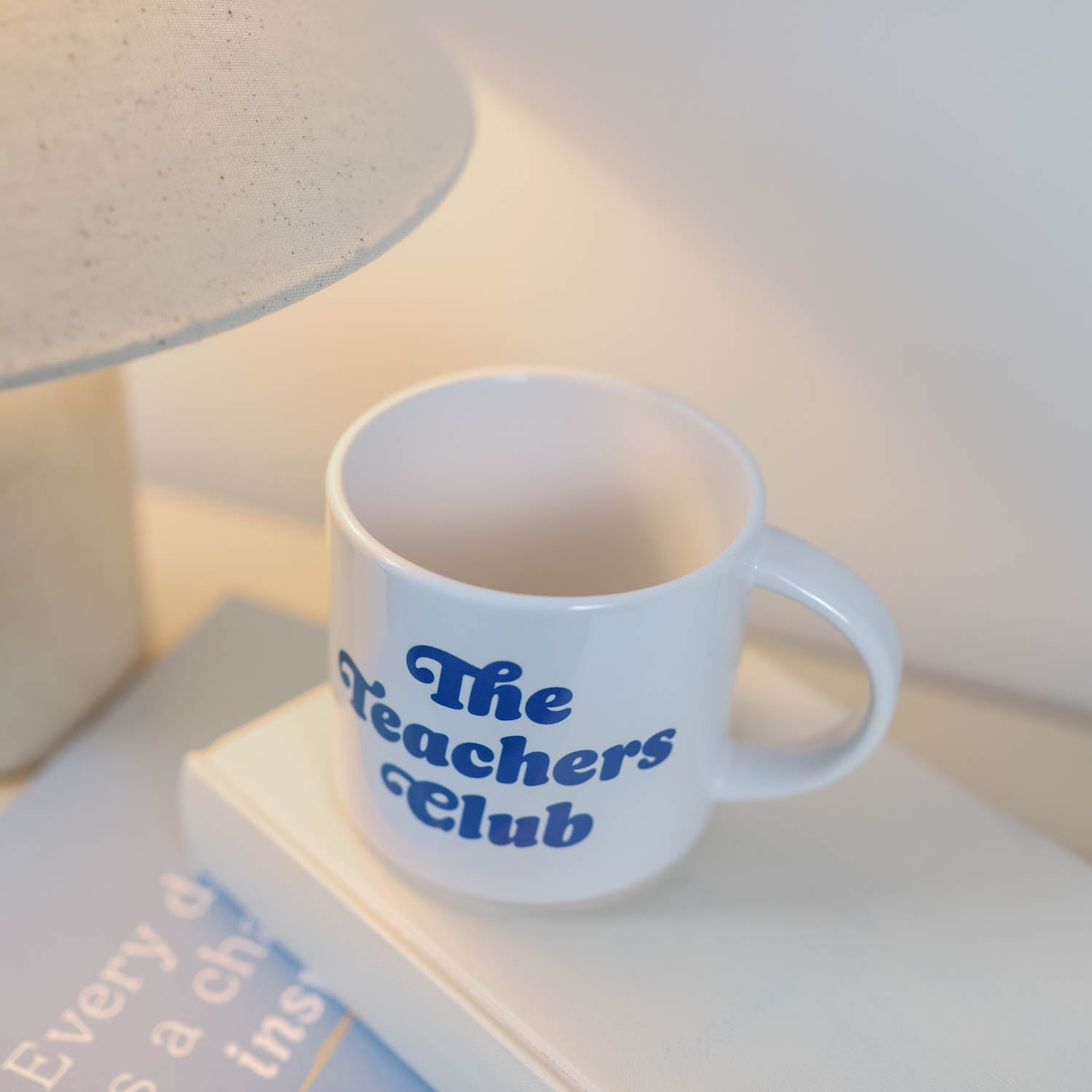 Jumbo-Tasse „The Teachers Club", blau
