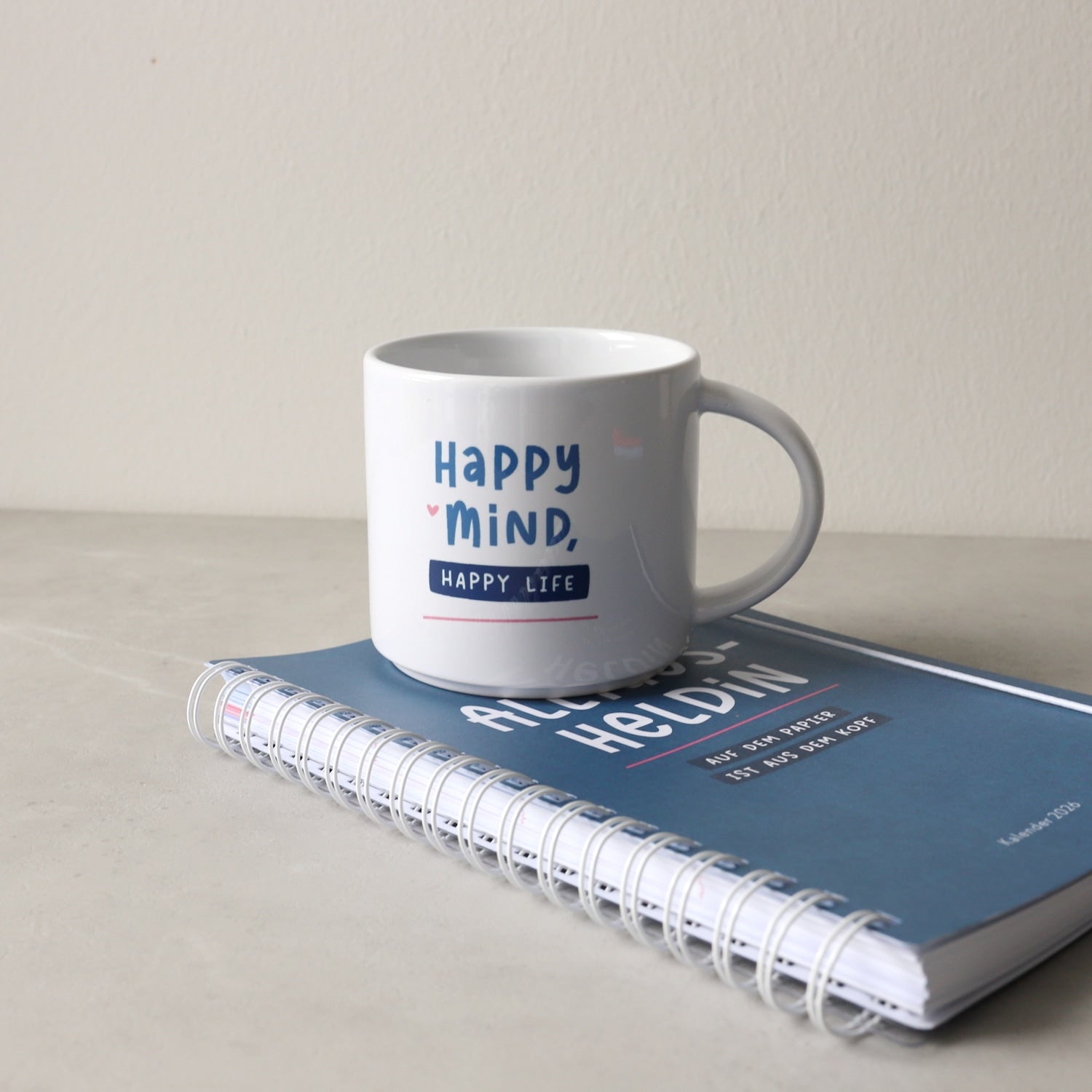 Jumbo-Tasse „Happy Mind“